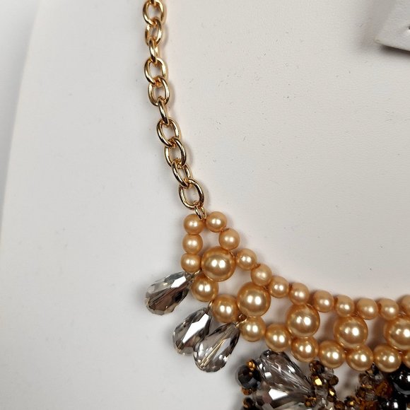 NWT BALLET BRAND FAUX PEARL AND CRYSTAL "BEE" NECKLACE - Picture 5 of 9